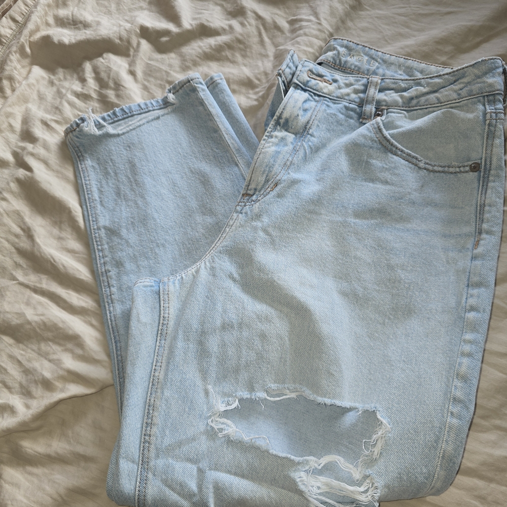American Eagle Outfitters Light Blue Boyfriend Jeans